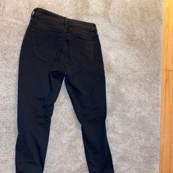 Black Old Navy Skinny jeans - Picture 2 of 6